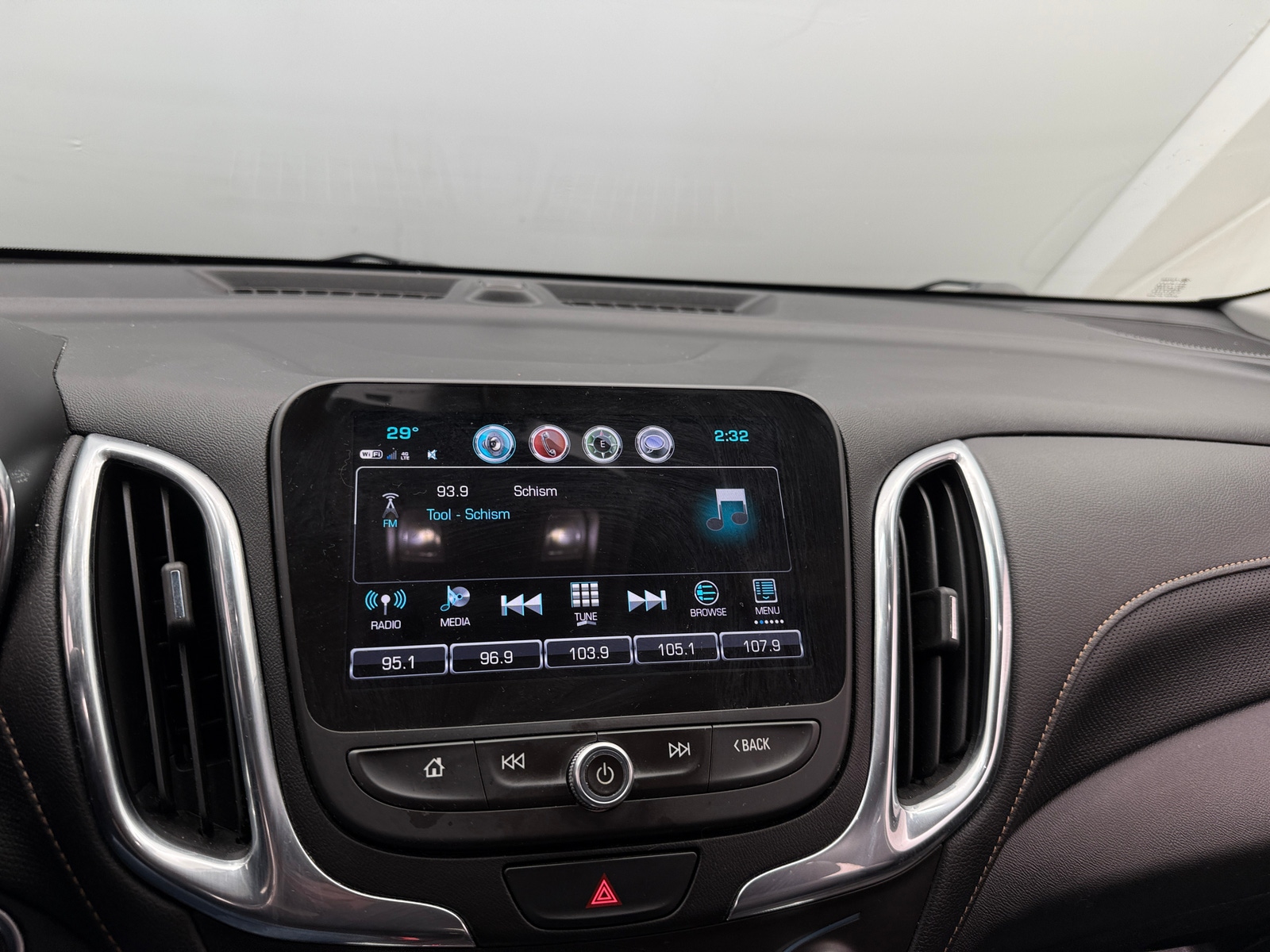 Thumbnail: 2018 Chevrolet Equinox - 3