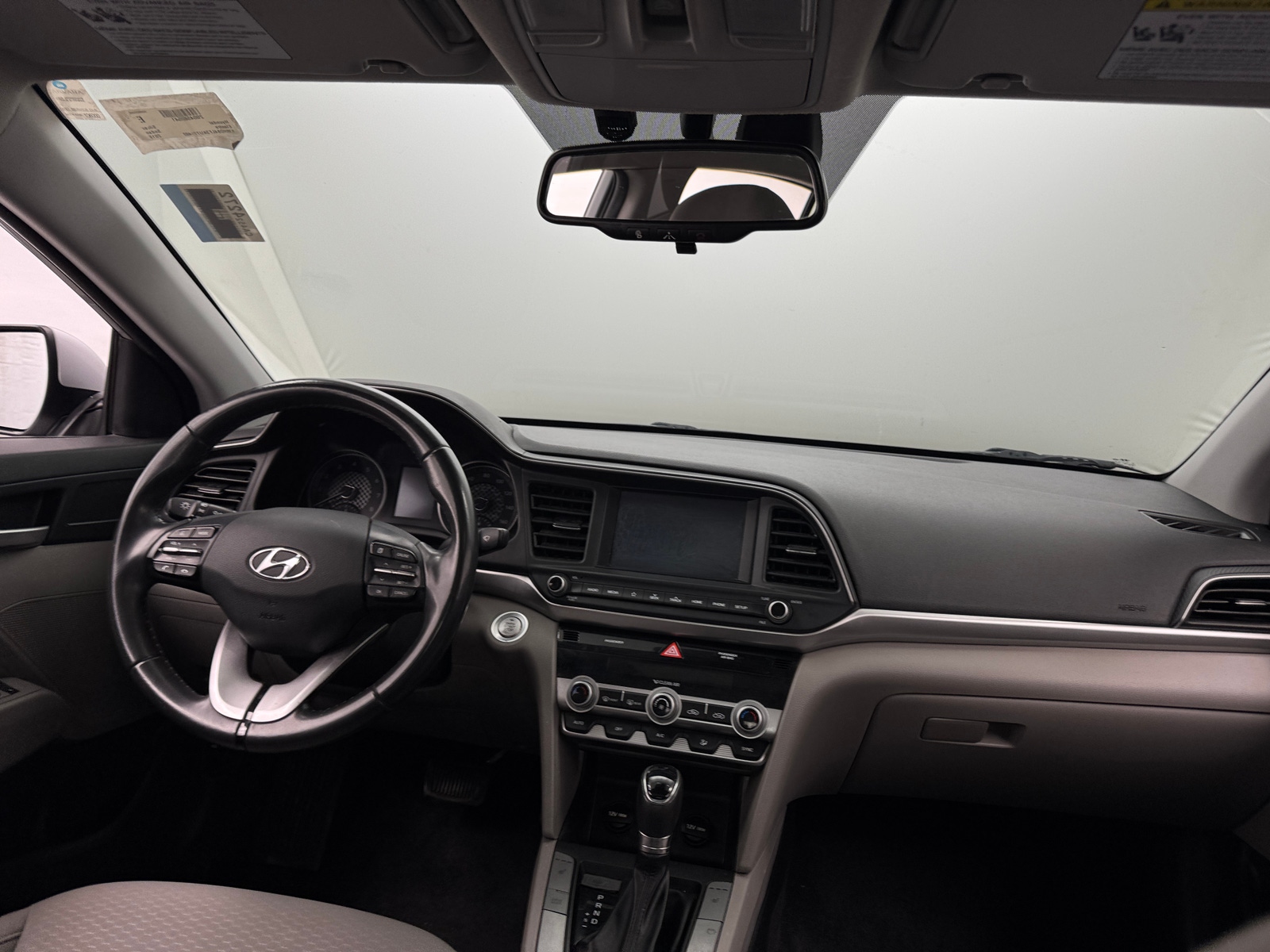 Thumbnail: 2019 Hyundai Elantra - 3