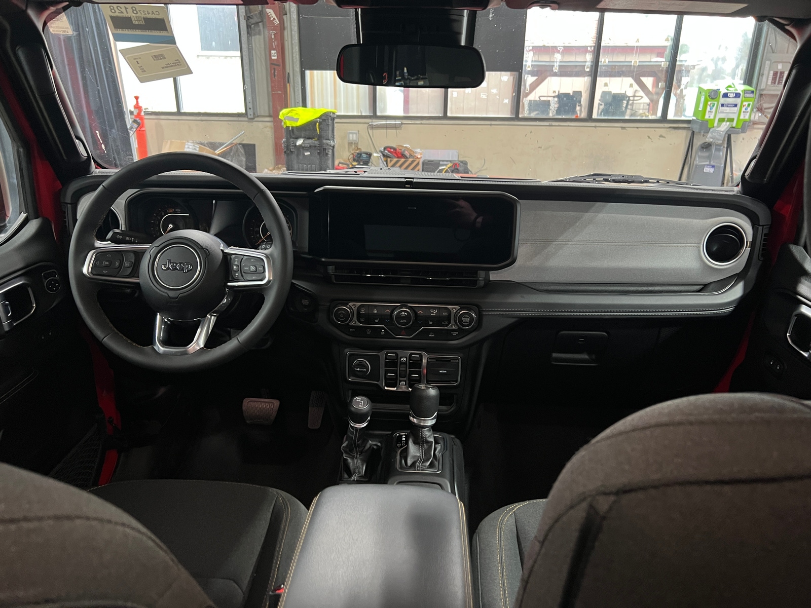 Thumbnail: 2025 Jeep Wrangler - 3