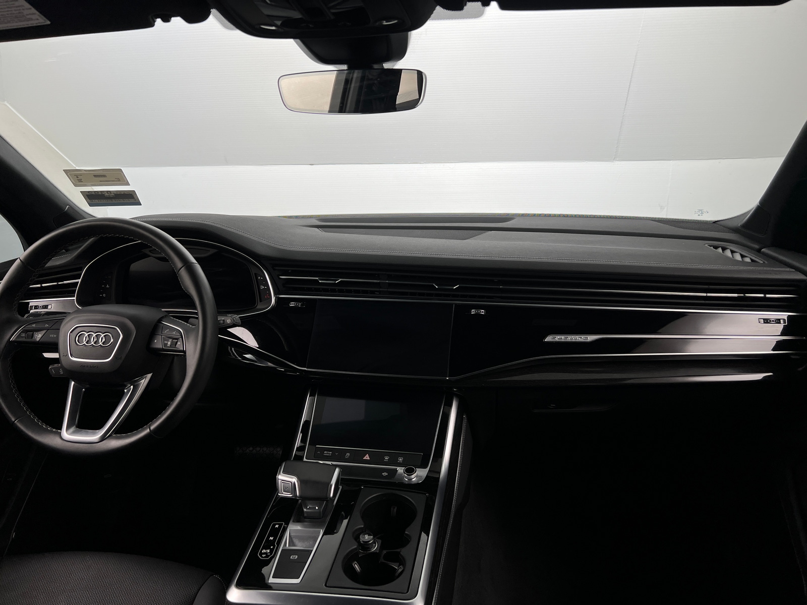 Thumbnail: 2025 Audi Q7 - 2