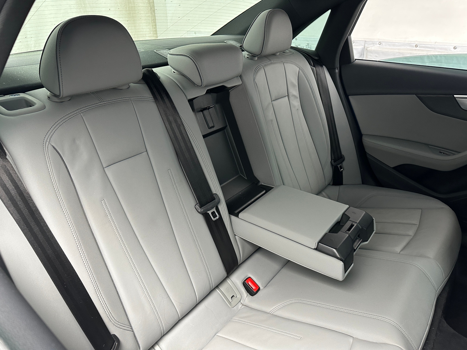 Thumbnail: 2022 Audi A4 - 5