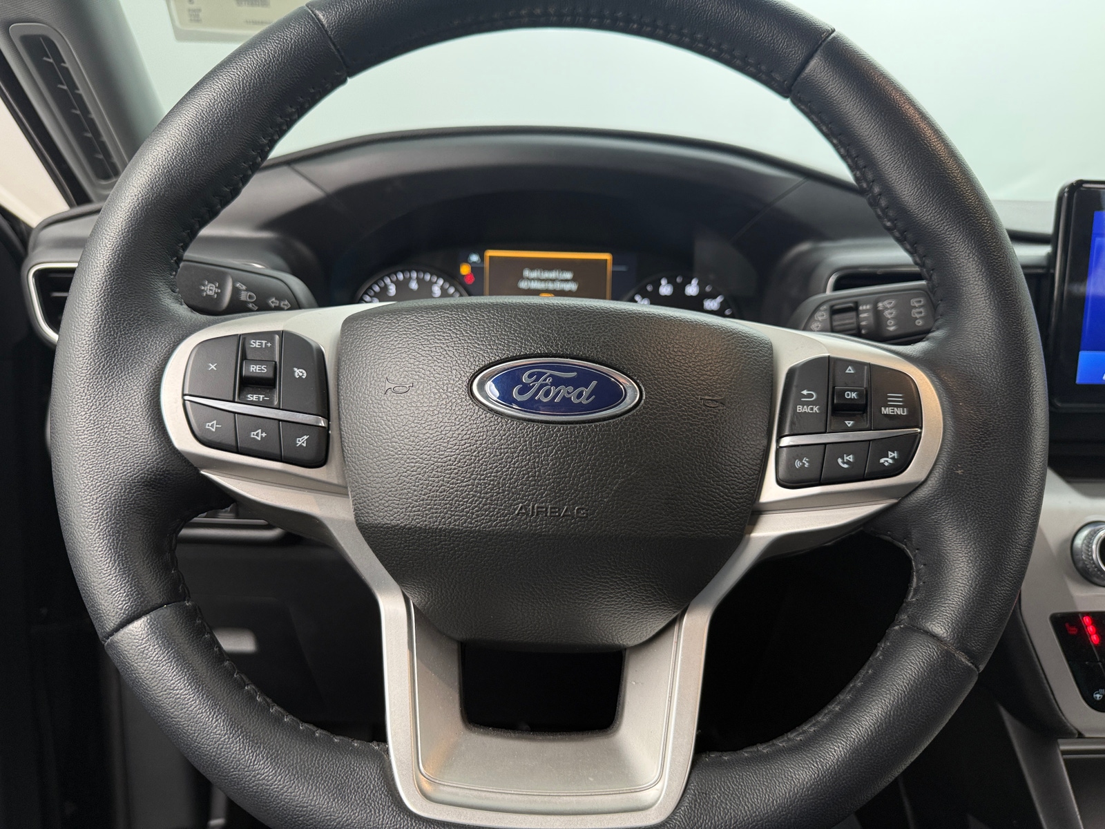 Thumbnail: 2023 Ford Explorer - 5