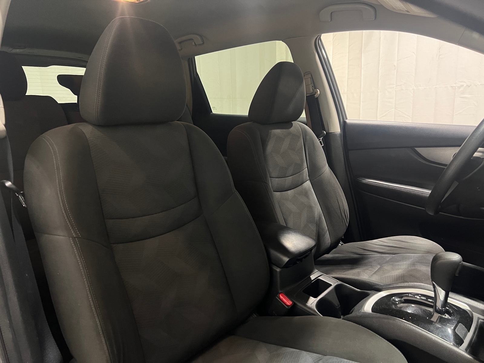 Thumbnail: 2016 Nissan Rogue - 2