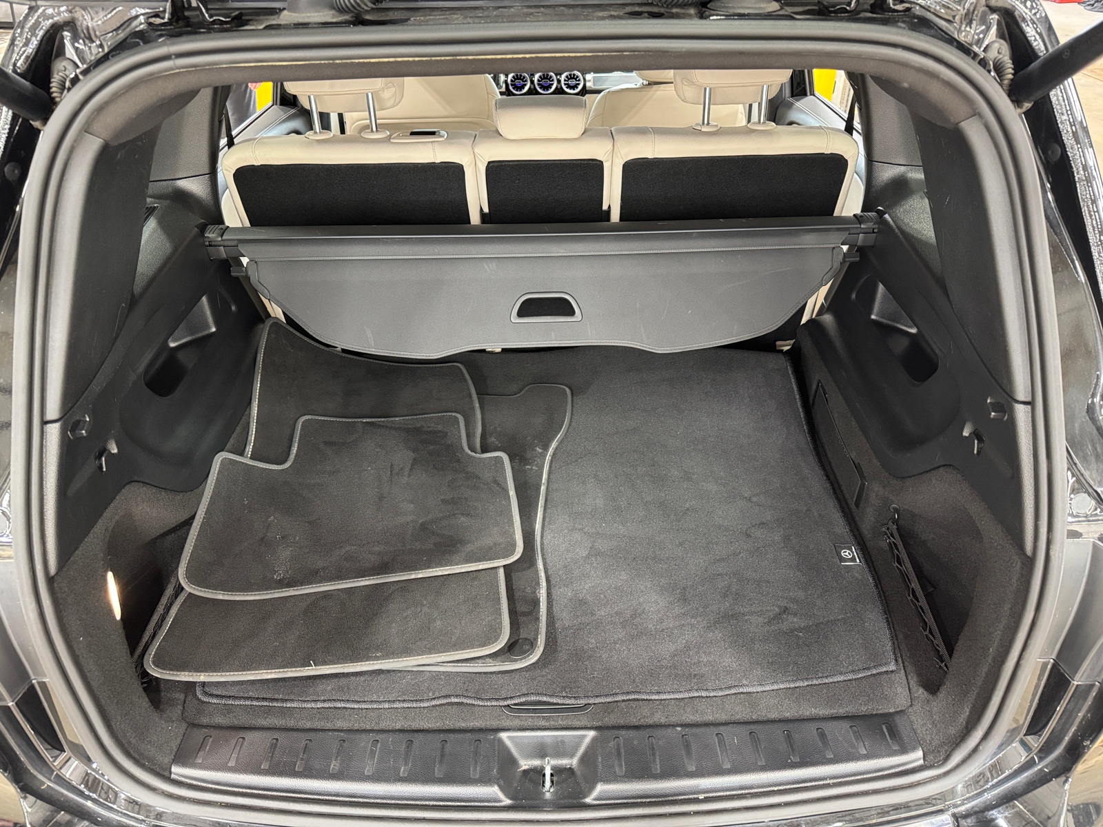 Thumbnail: 2025 Mercedes-Benz GLB - 6