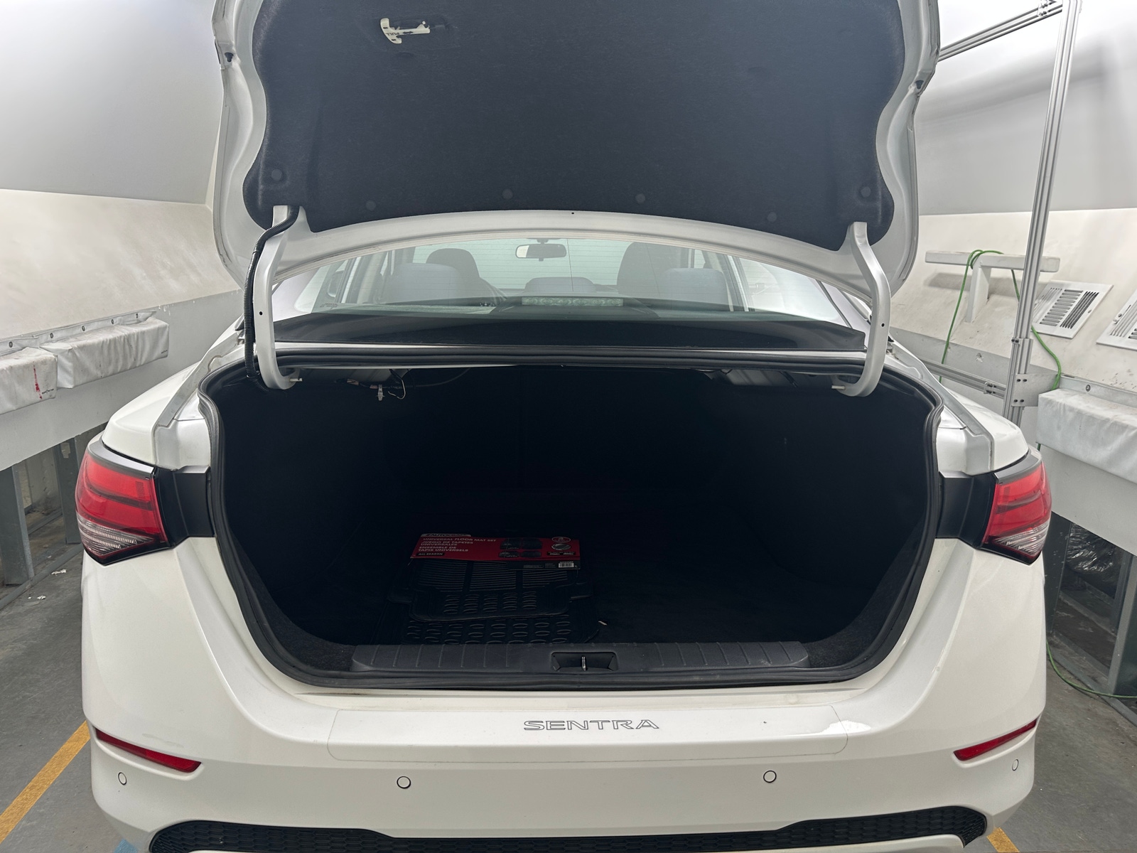 Thumbnail: 2023 Nissan Sentra - 7