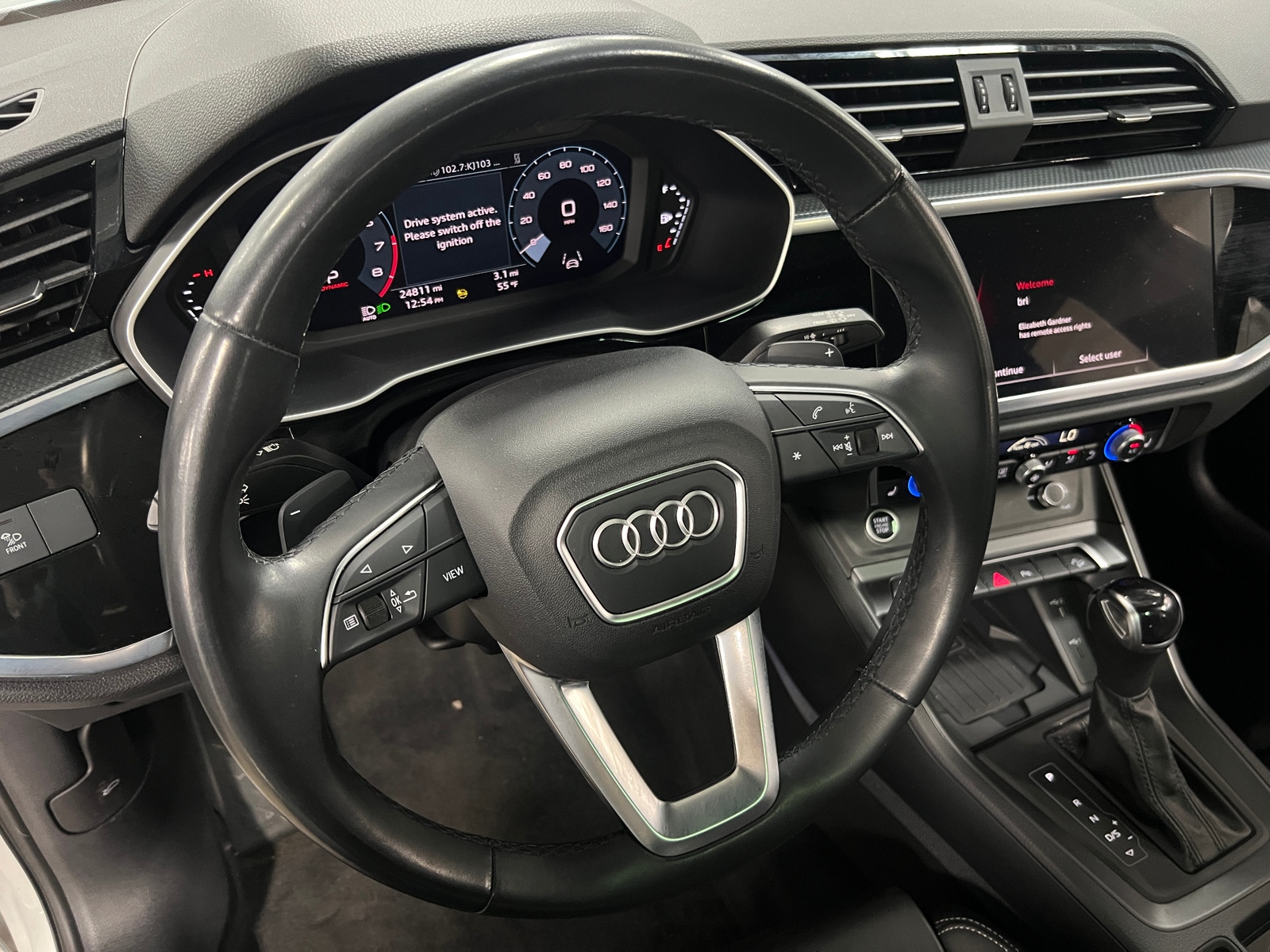 Thumbnail: 2023 Audi Q3 - 4