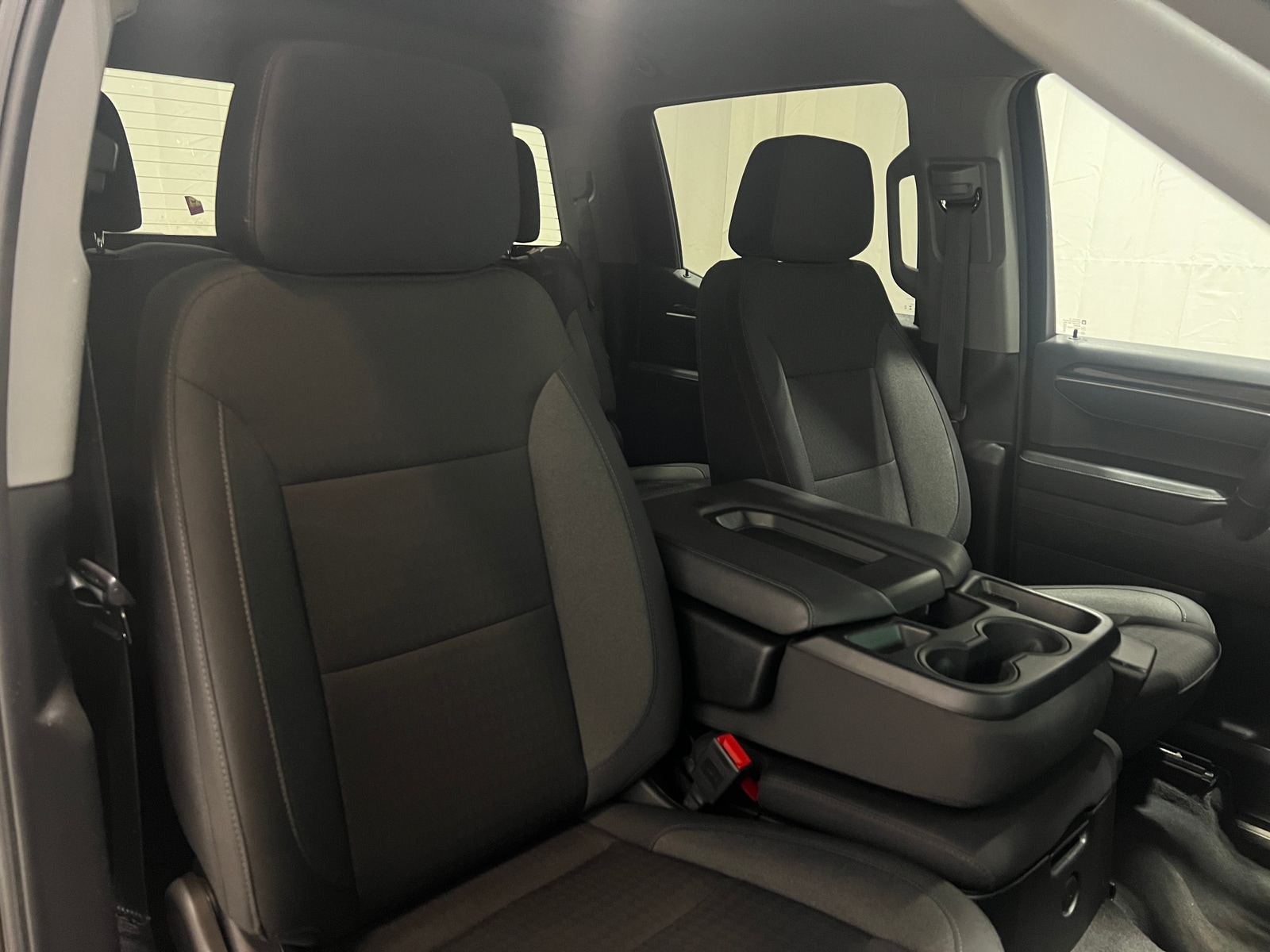 Thumbnail: 2025 Chevrolet Silverado 1500 - 2