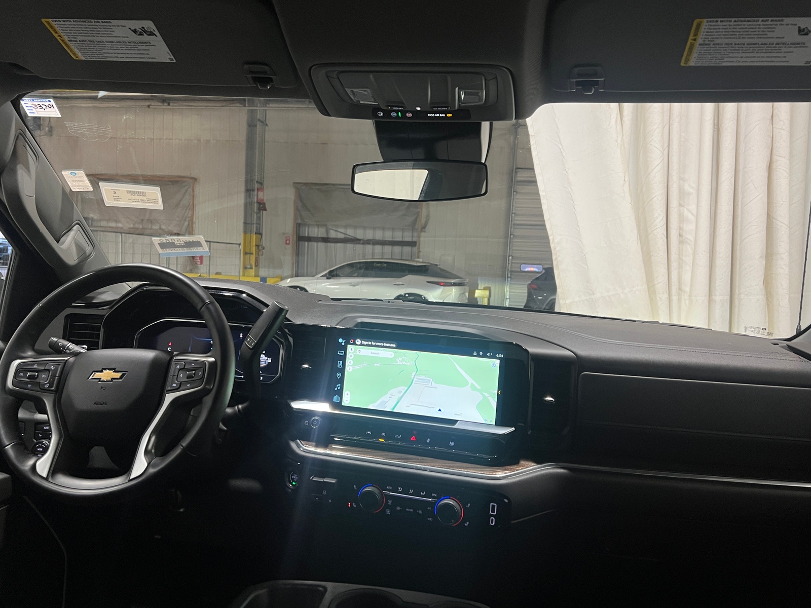 Thumbnail: 2025 Chevrolet Silverado 1500 - 3