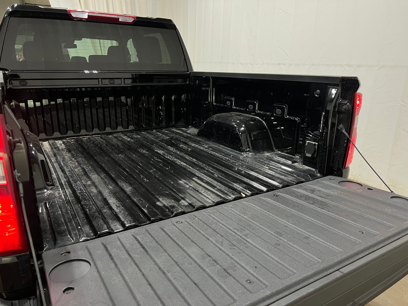 Thumbnail: 2025 Chevrolet Silverado 1500 - 7