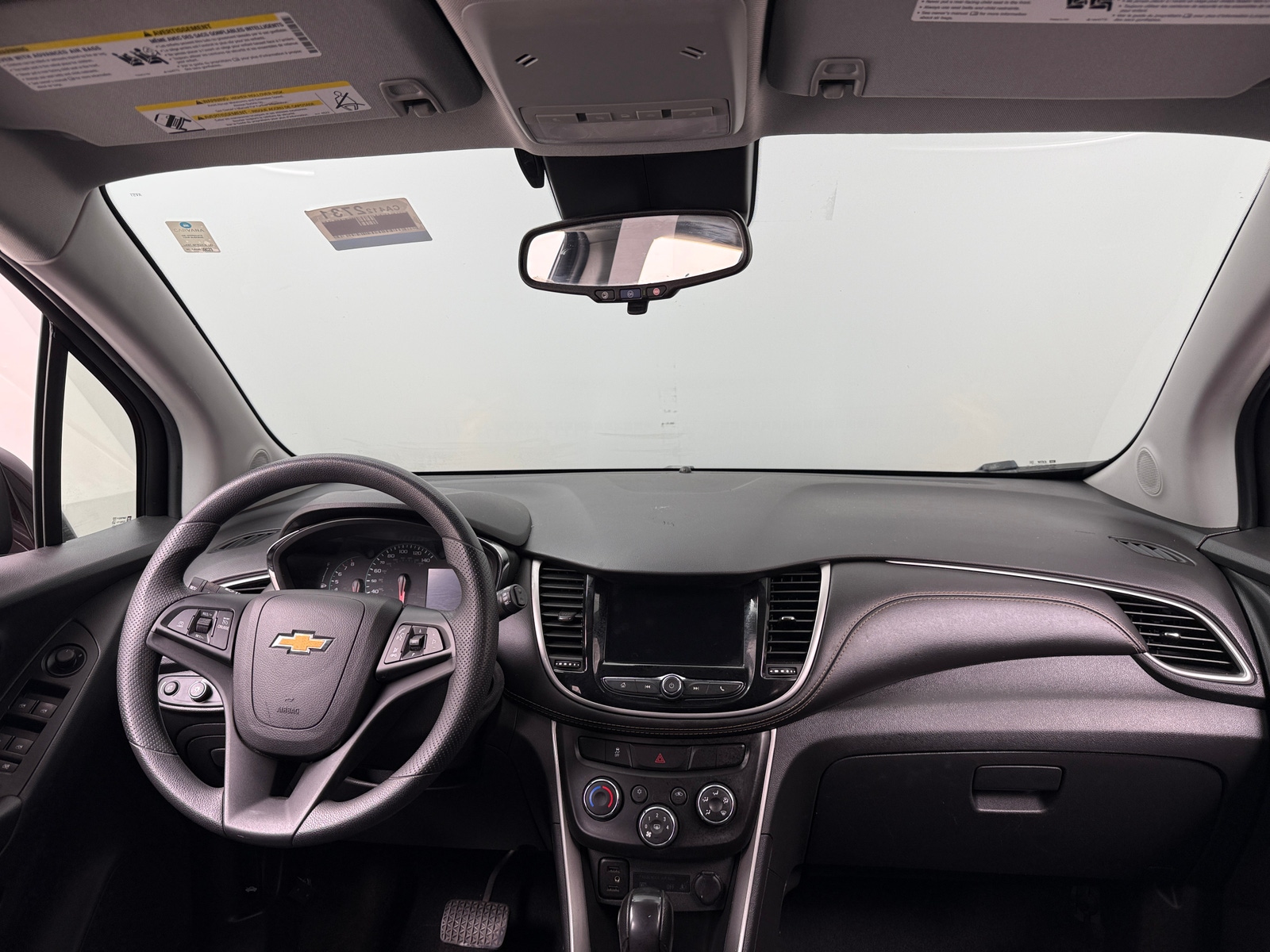 Thumbnail: 2021 Chevrolet Trax - 3