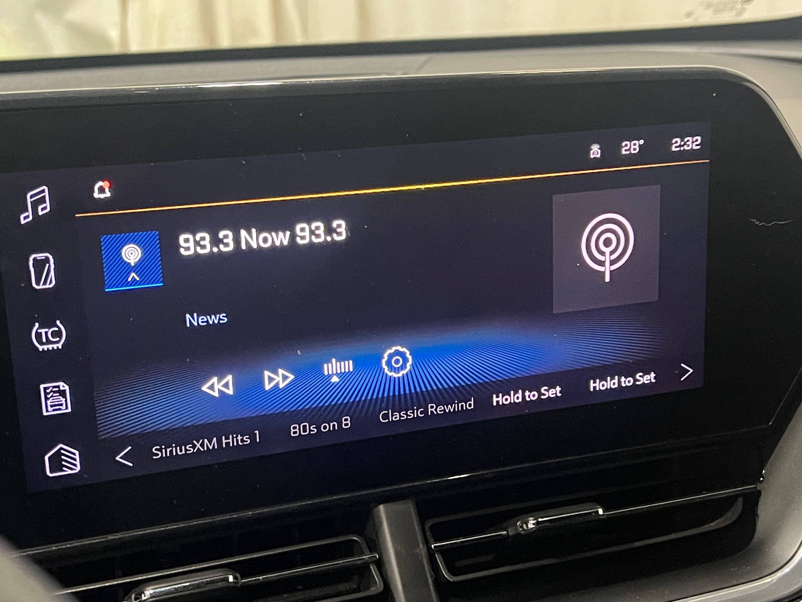 Thumbnail: 2024 Chevrolet Trax - 3