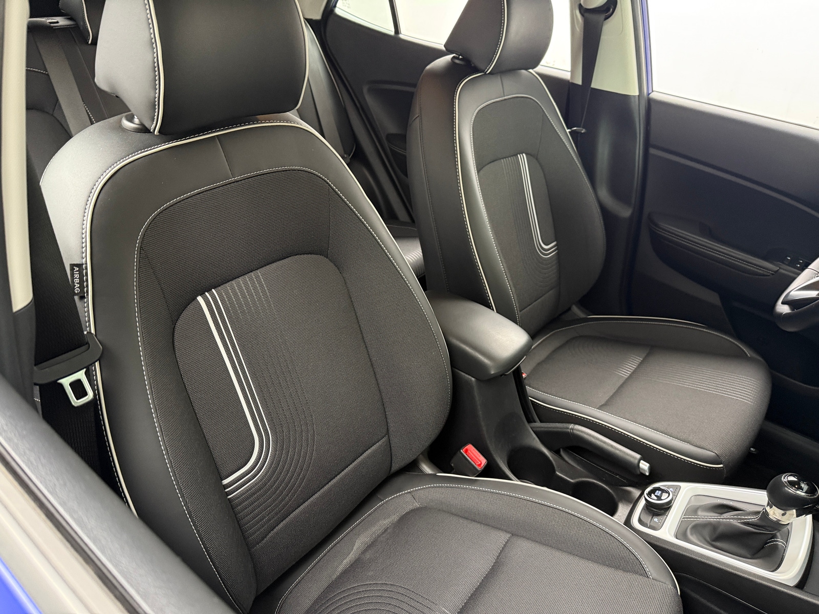 Thumbnail: 2024 Hyundai Venue - 2