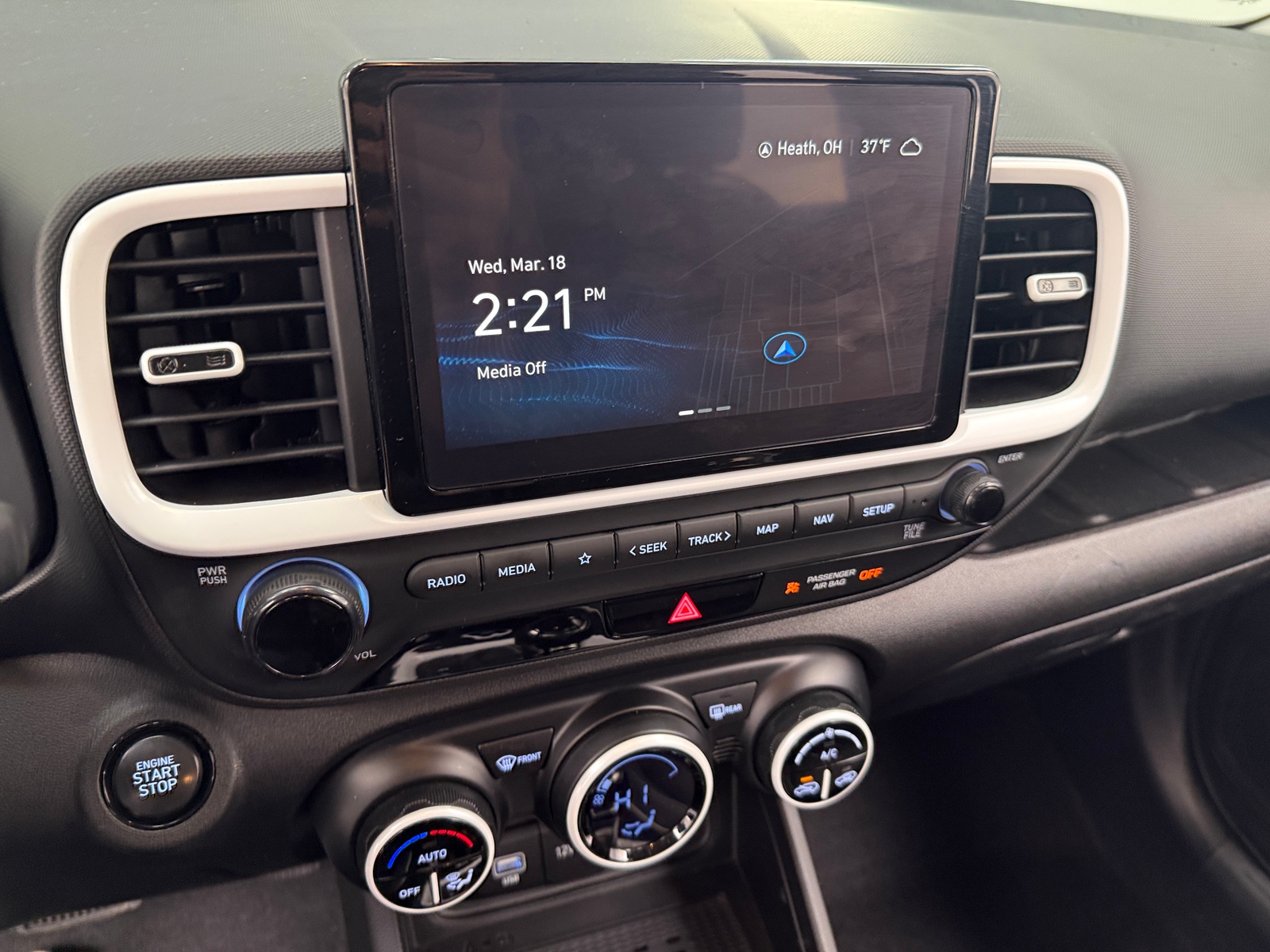 Thumbnail: 2024 Hyundai Venue - 4