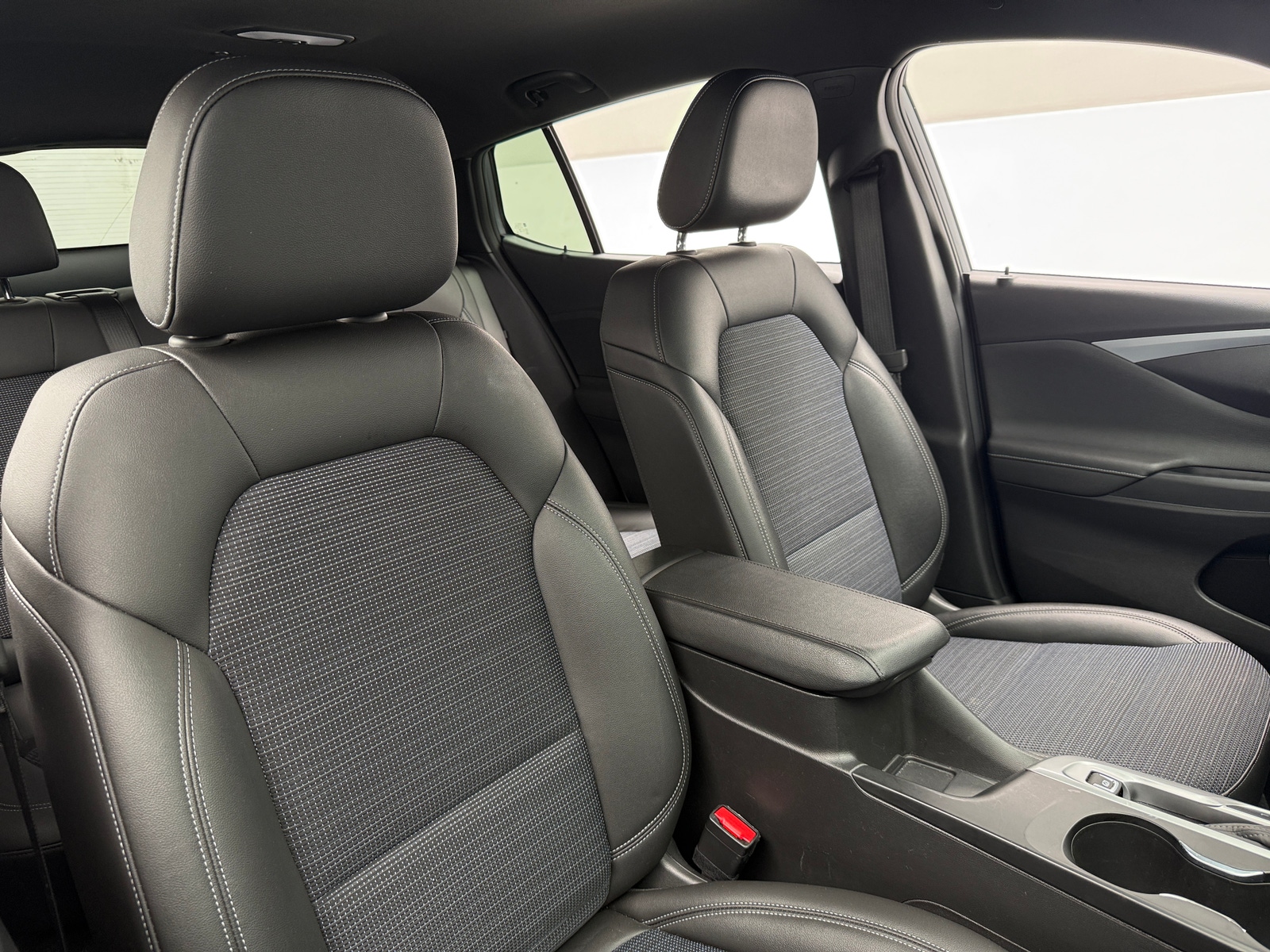 Thumbnail: 2025 Buick Envista - 2