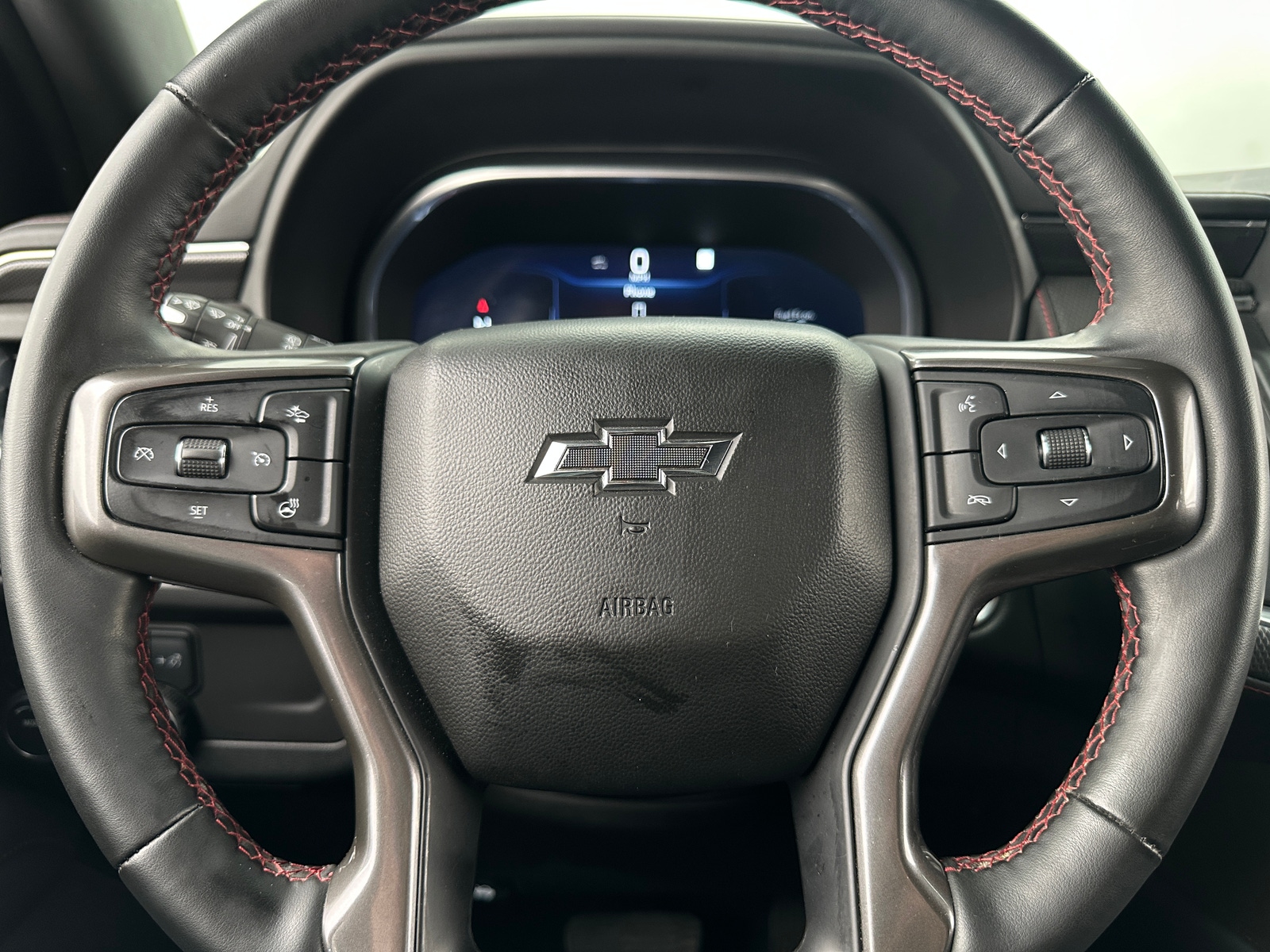 Thumbnail: 2023 Chevrolet Tahoe - 4