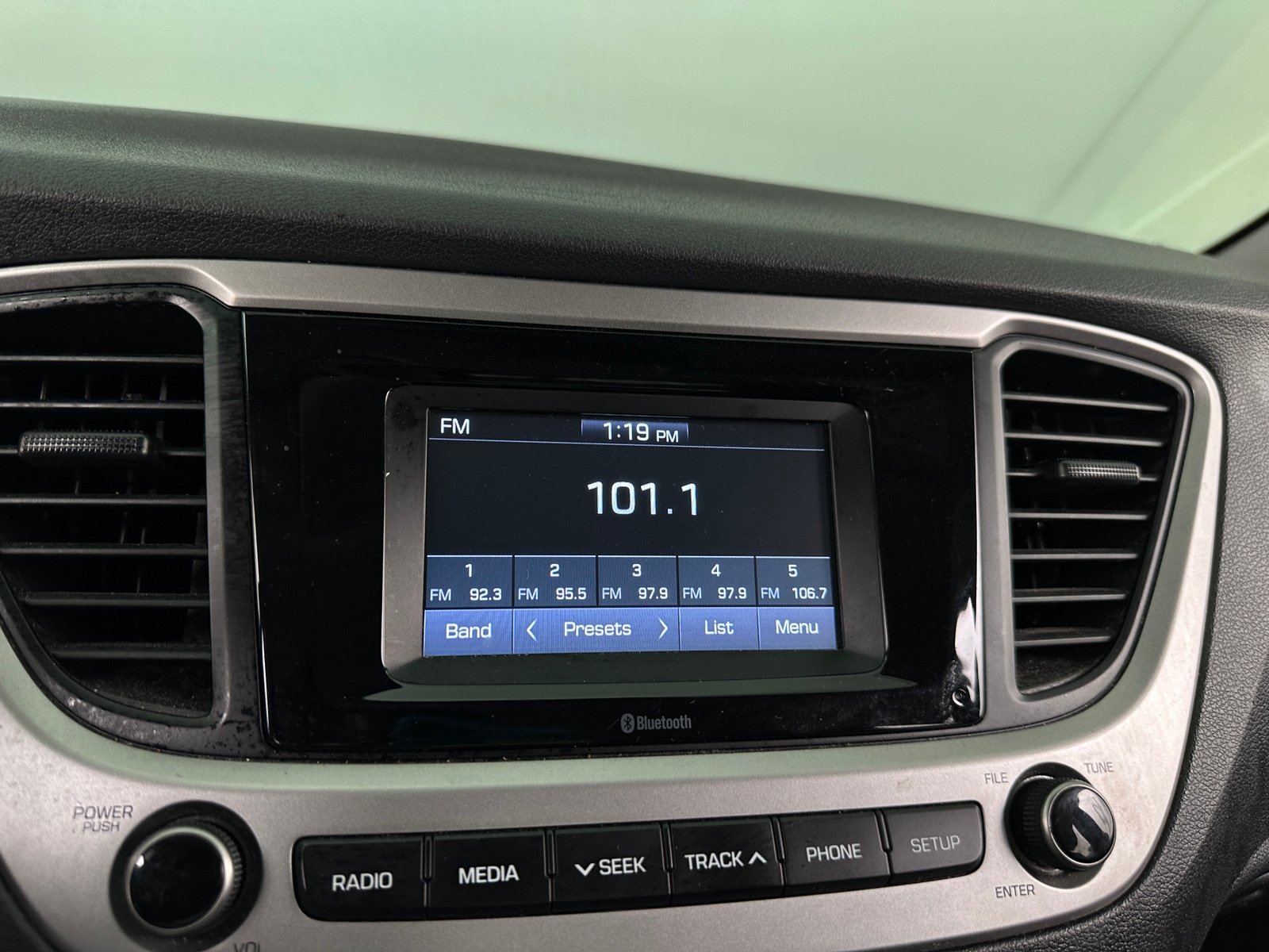 Thumbnail: 2021 Hyundai Accent - 4