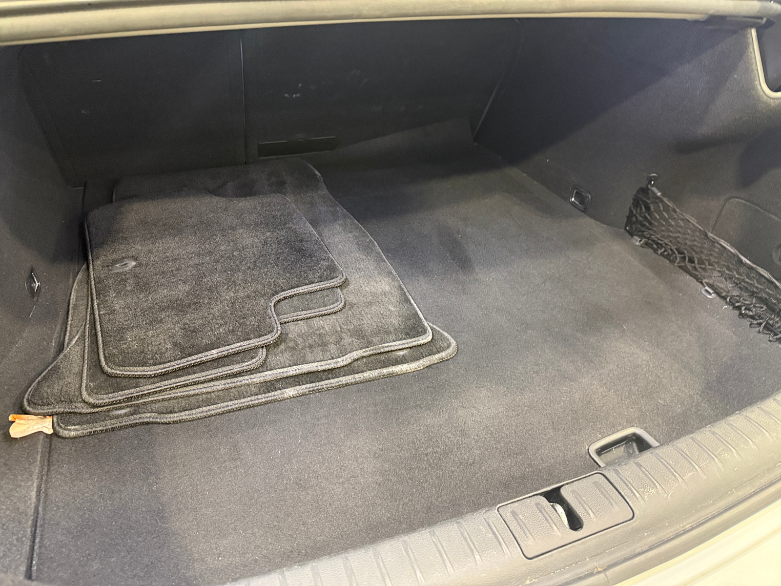 Thumbnail: 2025 Genesis G70 - 6