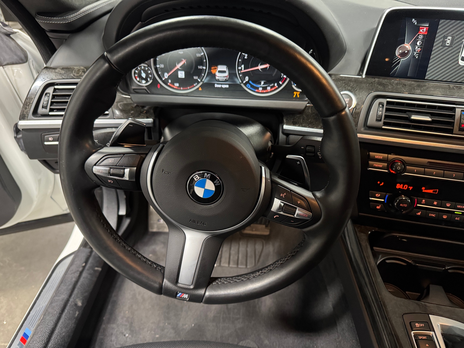 Thumbnail: 2016 BMW 6 Series - 4