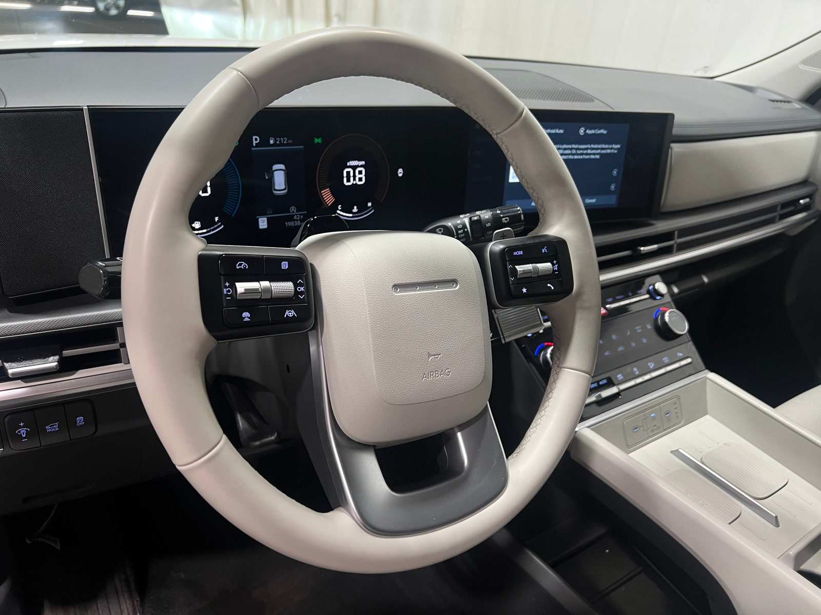 Thumbnail: 2025 Hyundai Santa Fe - 4