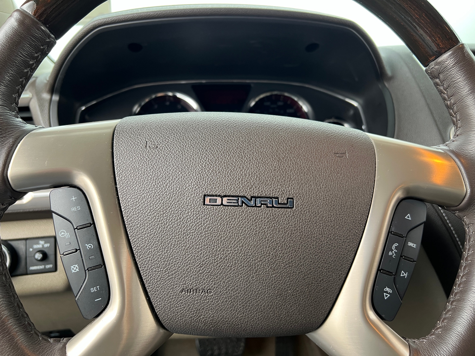 Thumbnail: 2016 GMC Acadia - 4