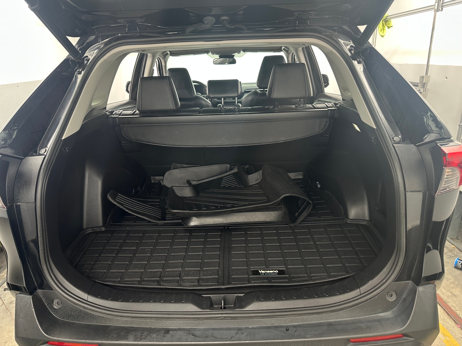 Thumbnail: 2022 Toyota RAV4 - 6