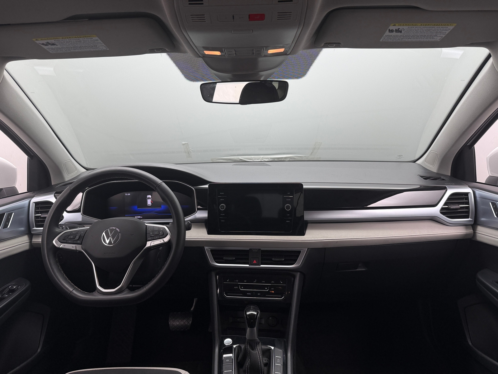 Thumbnail: 2025 Volkswagen Taos - 2