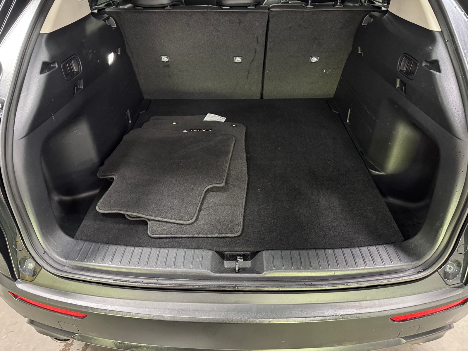 Thumbnail: 2025 Mazda CX-50 - 6