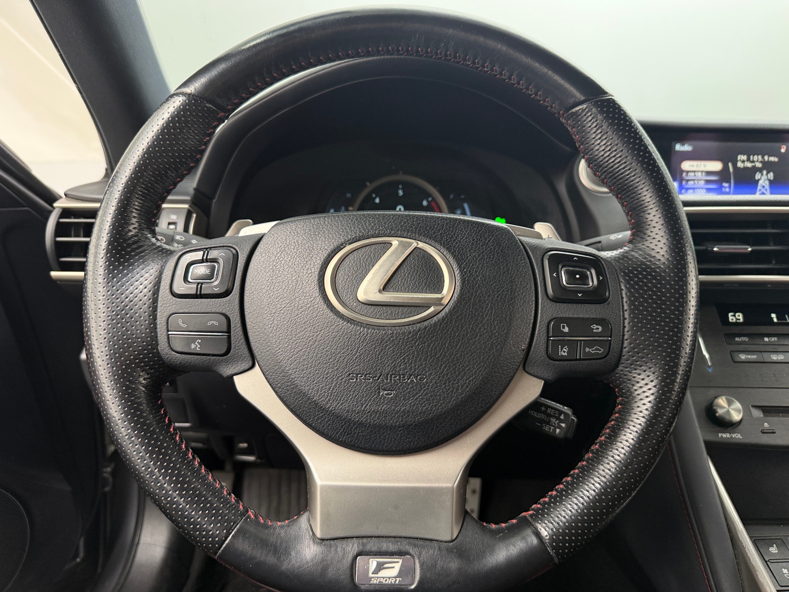 Thumbnail: 2019 Lexus IS - 4