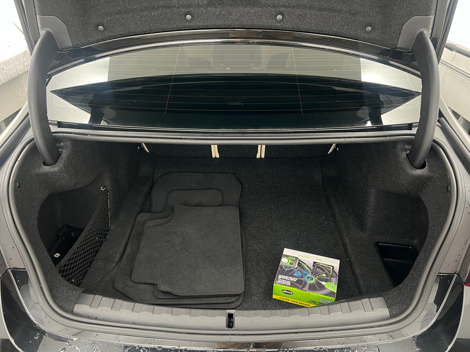 Thumbnail: 2024 BMW 3 Series - 6