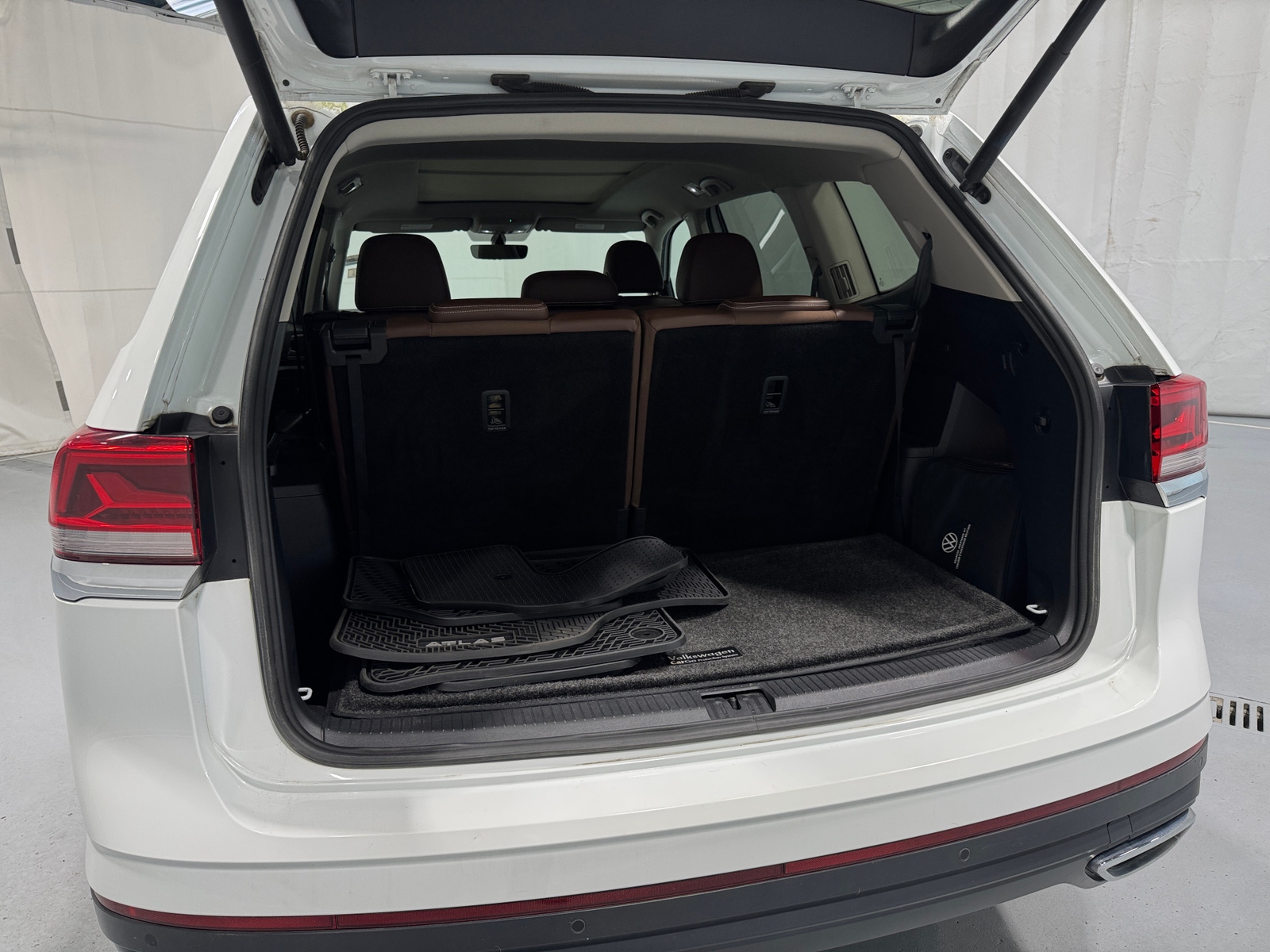 Thumbnail: 2022 Volkswagen Atlas - 6