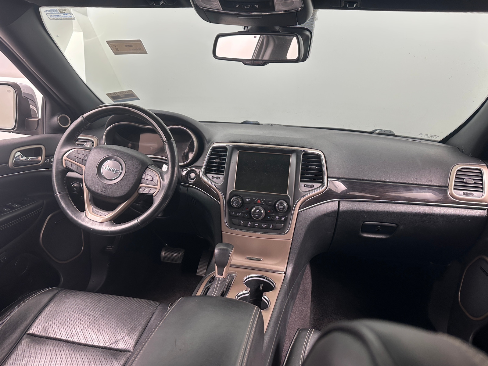 Thumbnail: 2016 Jeep Grand Cherokee - 2