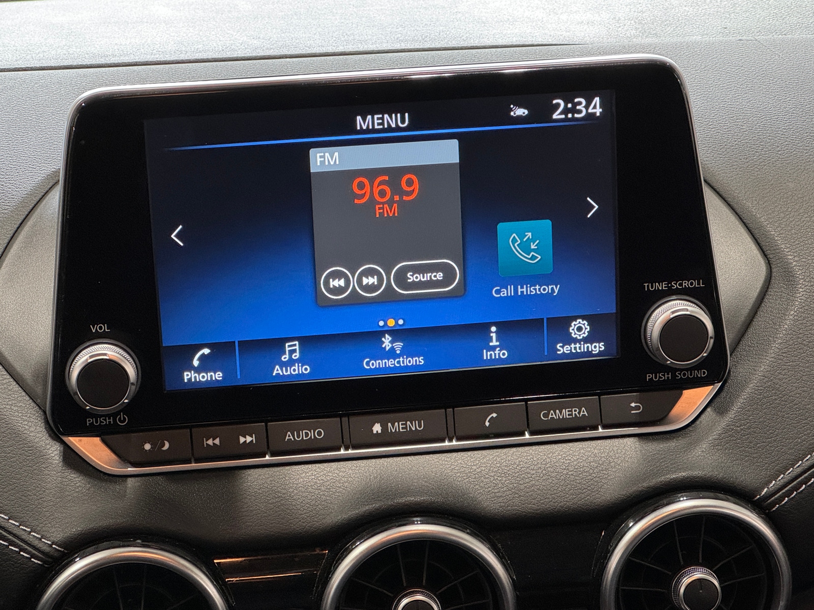 Thumbnail: 2025 Nissan Sentra - 4