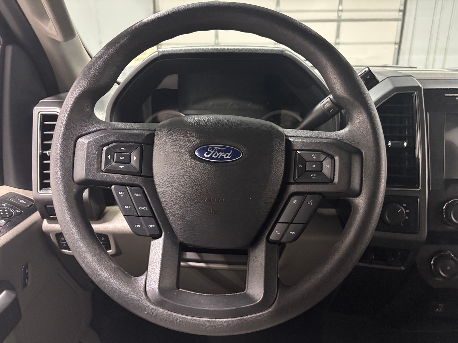 Thumbnail: 2022 Ford Econoline - 5