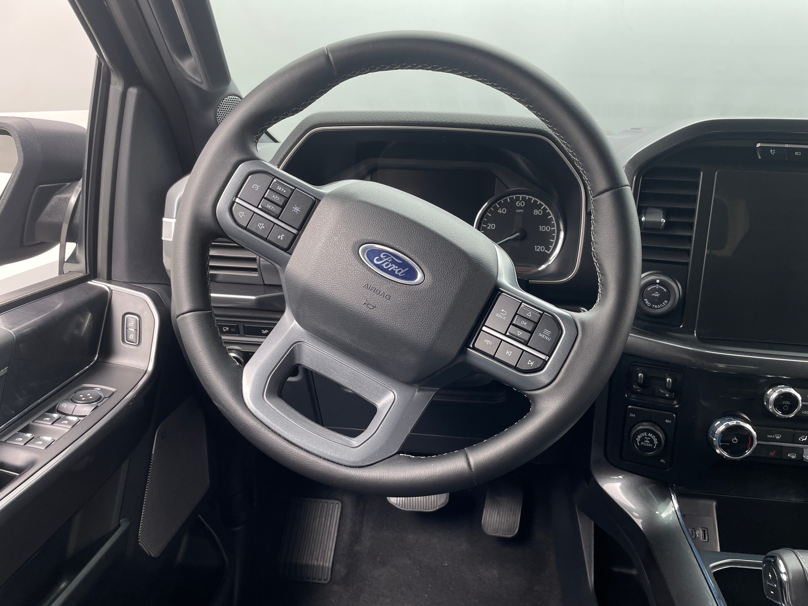 Thumbnail: 2023 Ford Econoline - 5