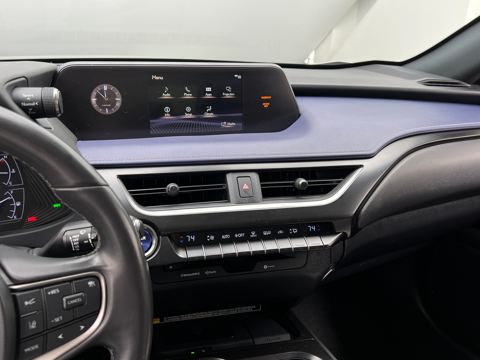 Thumbnail: 2021 Lexus UX - 3