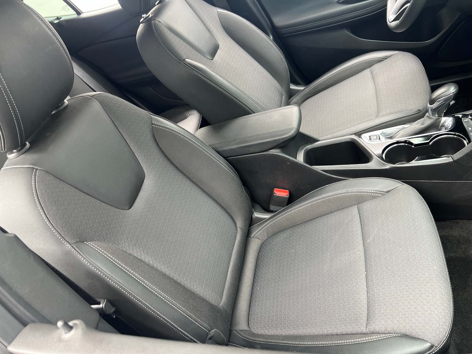 Thumbnail: 2023 Buick Encore GX - 2