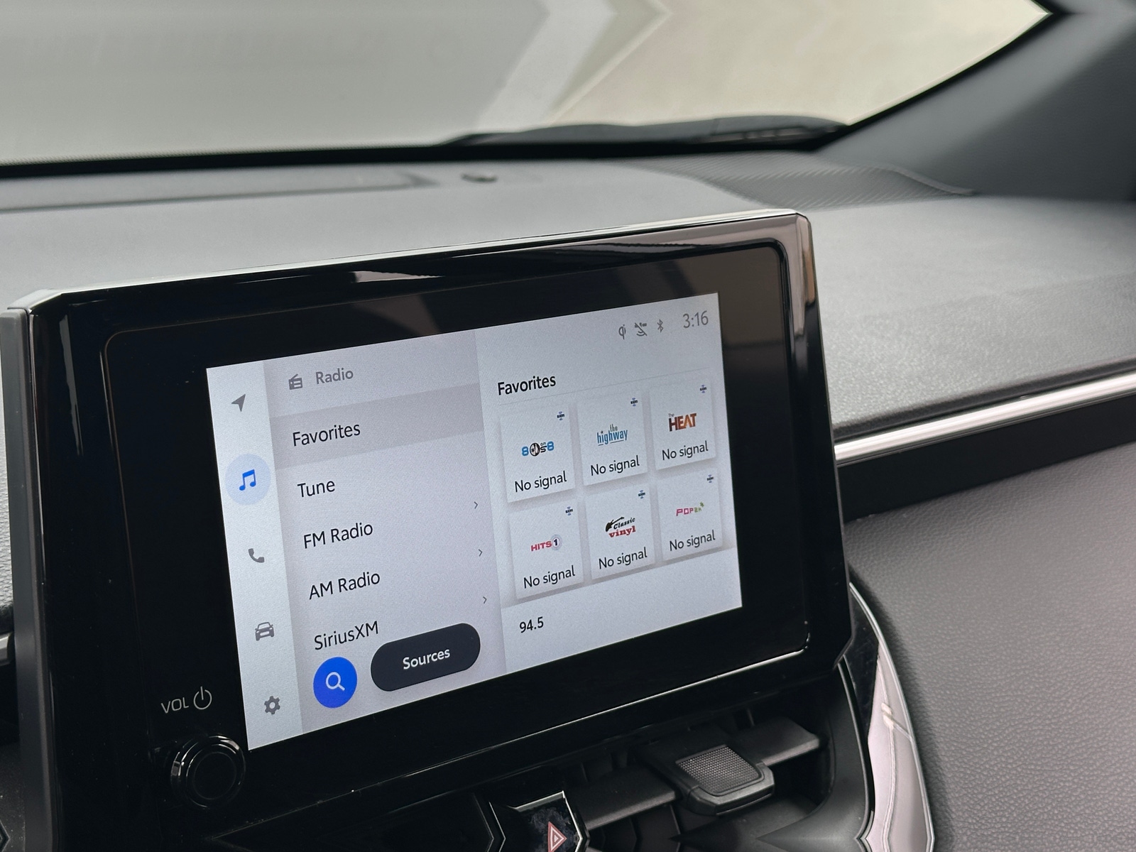 Thumbnail: 2024 Toyota Corolla Cross - 4