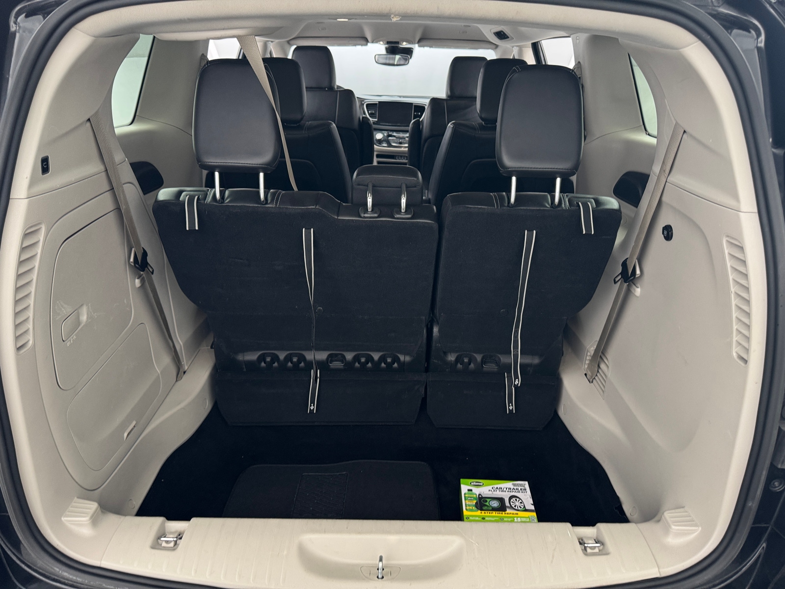 Thumbnail: 2024 Chrysler Pacifica - 6