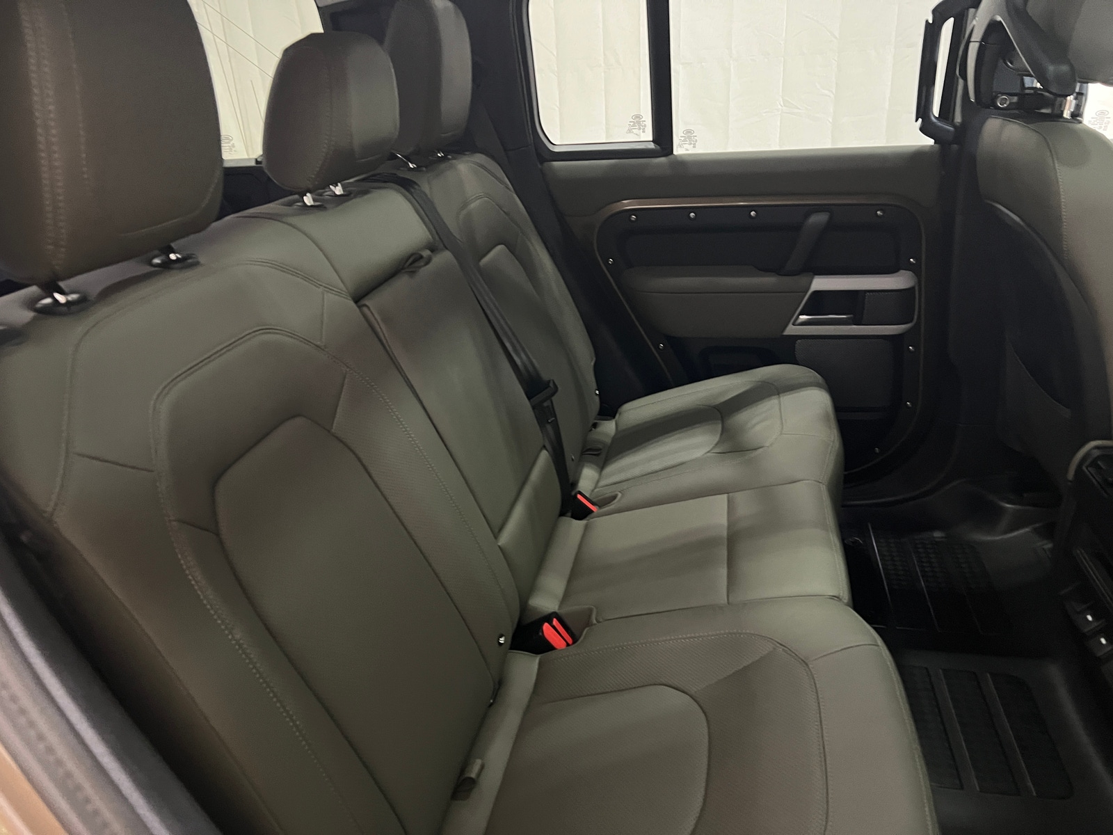 Thumbnail: 2024 Land Rover Defender - 5