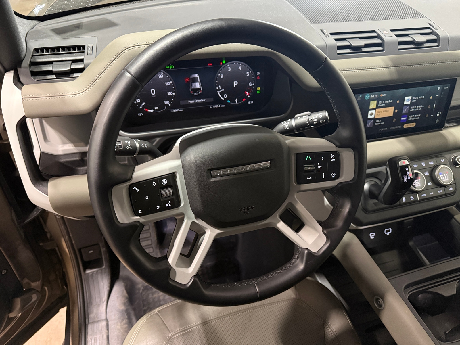 Thumbnail: 2024 Land Rover Defender - 4