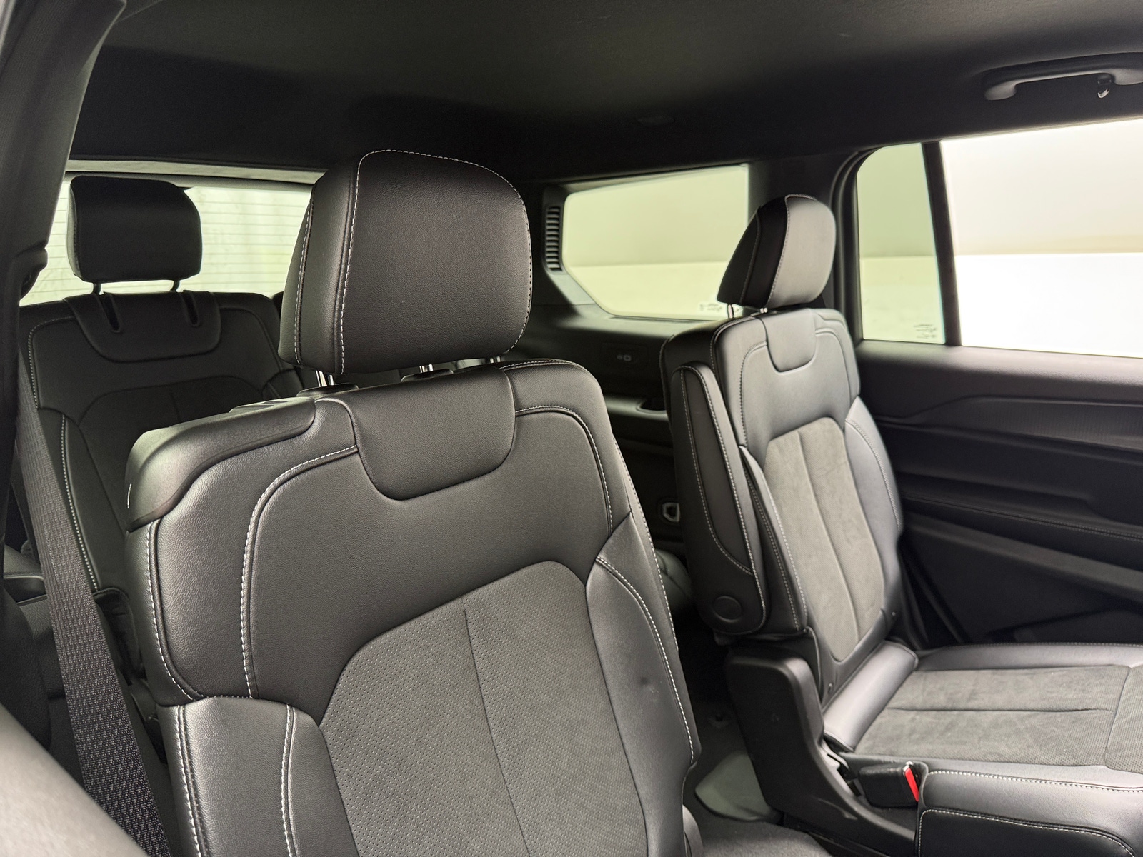 Thumbnail: 2025 Jeep Grand Cherokee L - 5