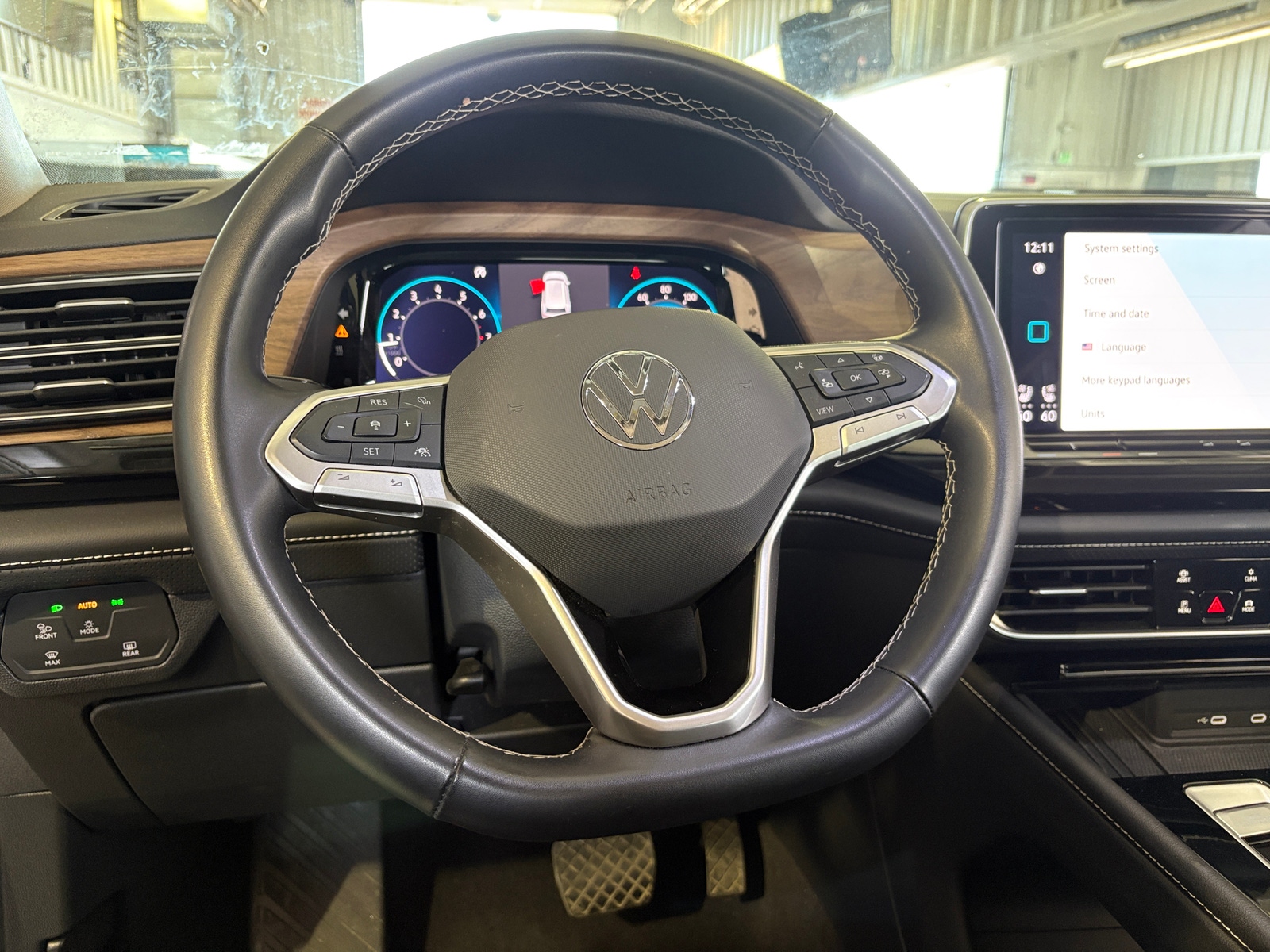 Thumbnail: 2025 Volkswagen Atlas - 4