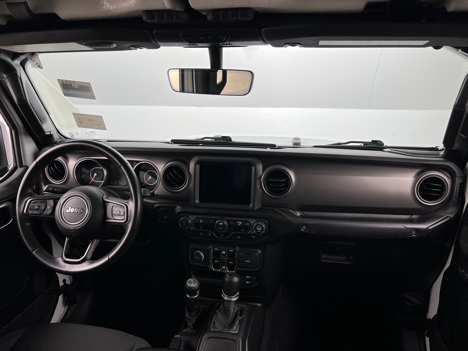 Thumbnail: 2022 Jeep Gladiator - 3