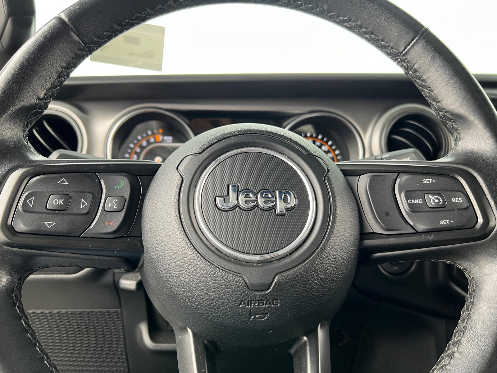 Thumbnail: 2022 Jeep Gladiator - 5