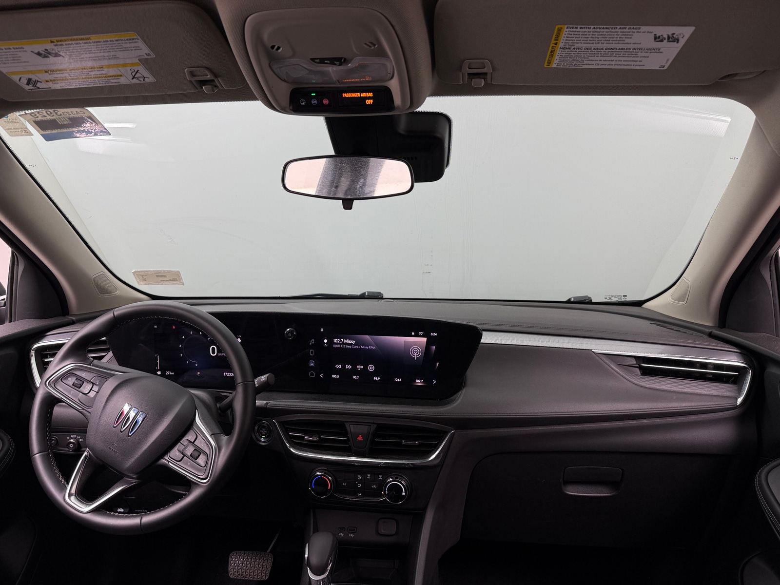 Thumbnail: 2025 Buick Encore GX - 3