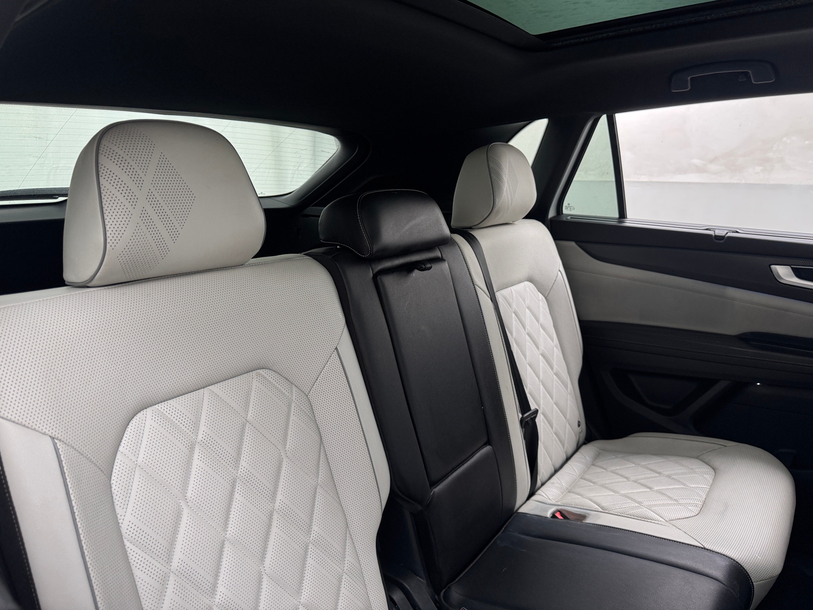 Thumbnail: 2025 Volkswagen Atlas - 5