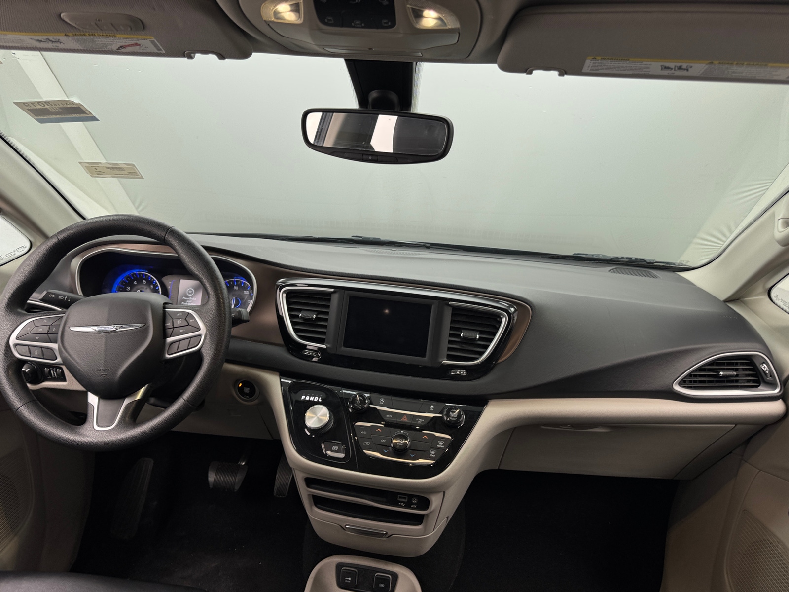 Thumbnail: 2020 Chrysler Voyager - 2