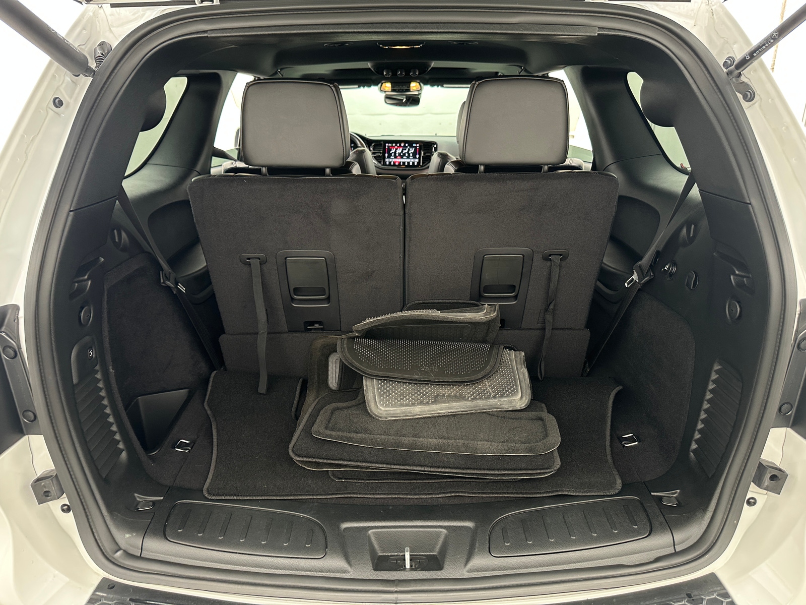 Thumbnail: 2023 Dodge Durango - 6