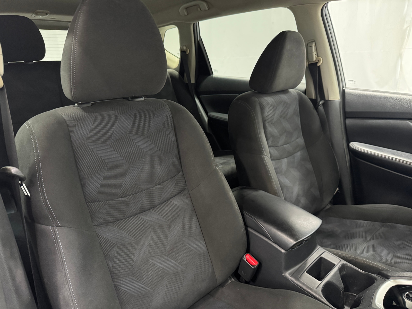 Thumbnail: 2015 Nissan Rogue - 2