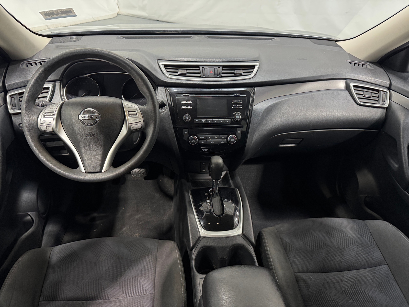 Thumbnail: 2015 Nissan Rogue - 3